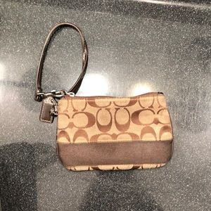 ✨Authentic brown coach wristlet